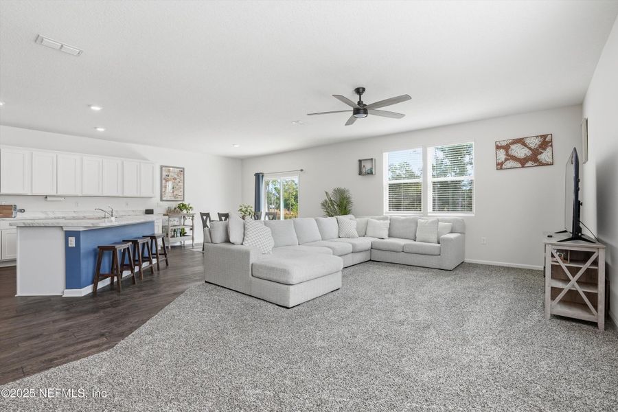 Image 31 of a home in Cross Creek Express. Image 31 of a home in Cross Creek Express.