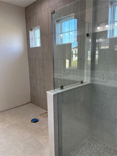 In-progress construction of a new home in , Auburndale, FL (Image 28).