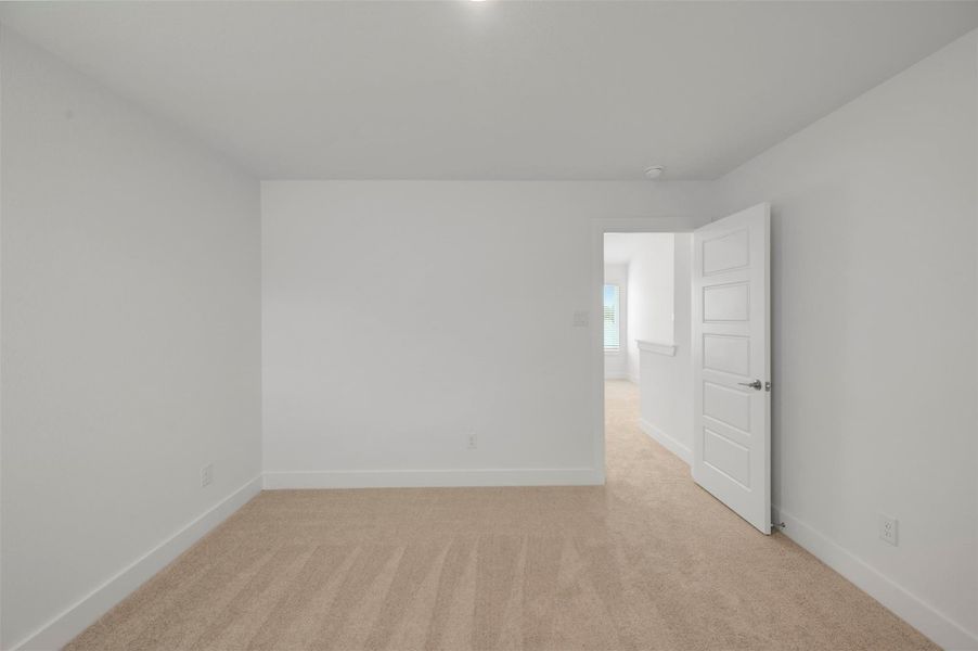 Spacious, unfurnished interior of a new home in Summerview, Fulshear (Image 20). Spacious, unfurnished interior of a new home in Summerview, Fulshear (Image 20).