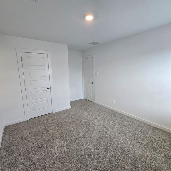 Spacious, unfurnished interior of a new home in City Gate, Houston (Image 8).