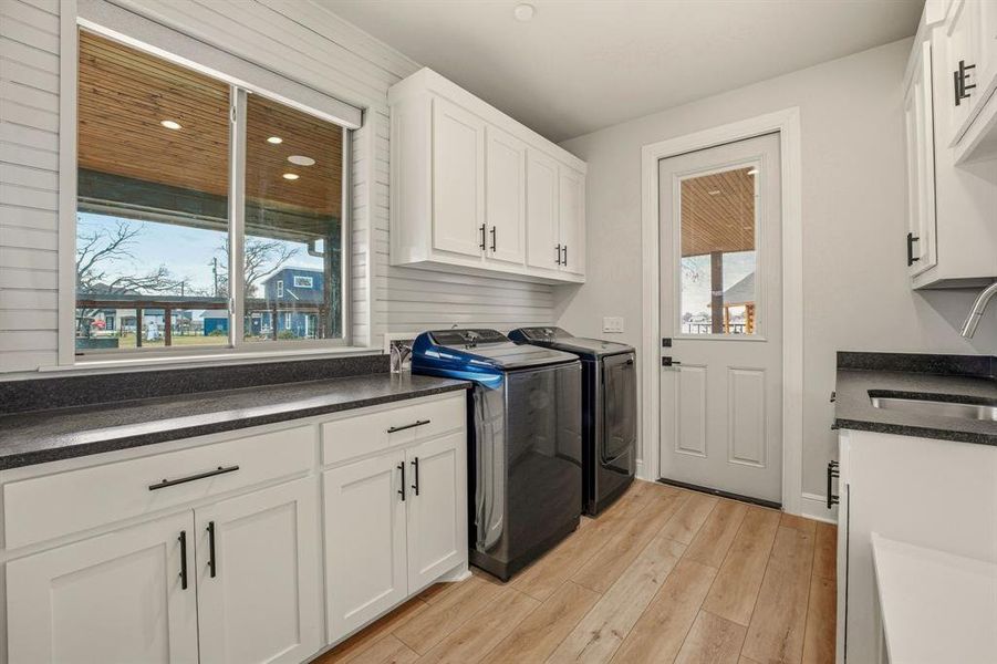 Furnished interior view inside a new home in , Granbury (Image 29).