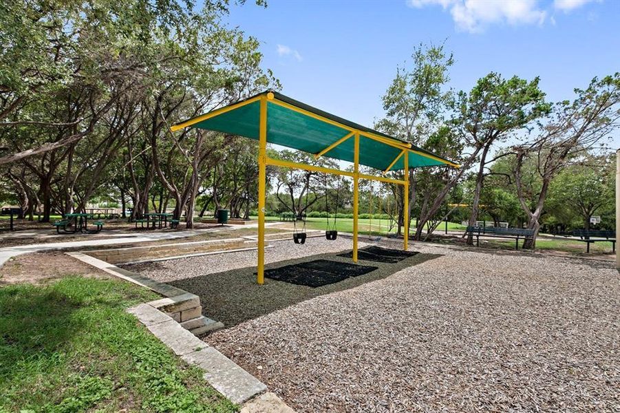 Community amenities in Milky Way at River Place, Austin (Image 35).