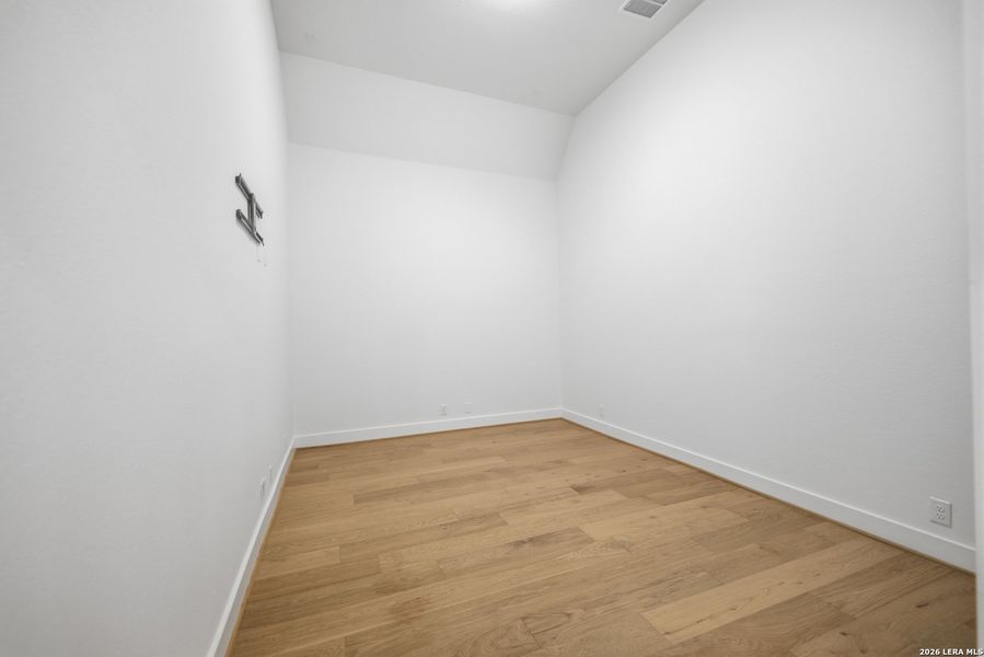 Spacious, unfurnished interior of a new home in Mesa Western, Cibolo (Image 26). Spacious, unfurnished interior of a new home in Mesa Western, Cibolo (Image 26).