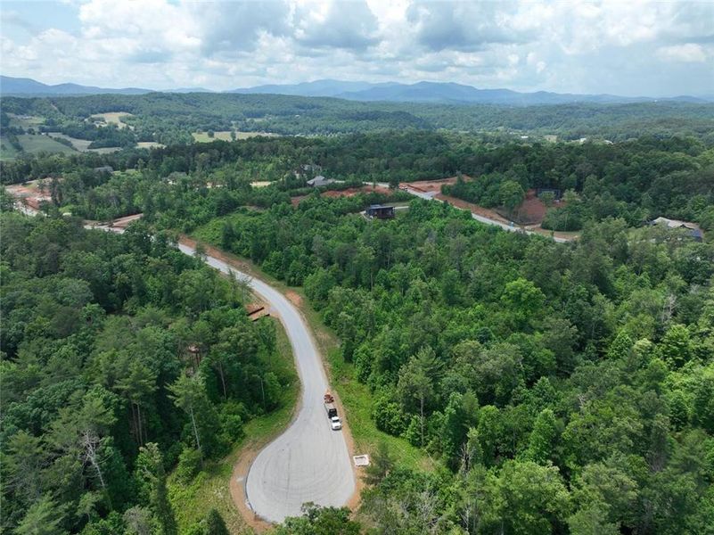 Natural landscape and outdoor views near Blue Mountain Creek in Morganton (Image 28).