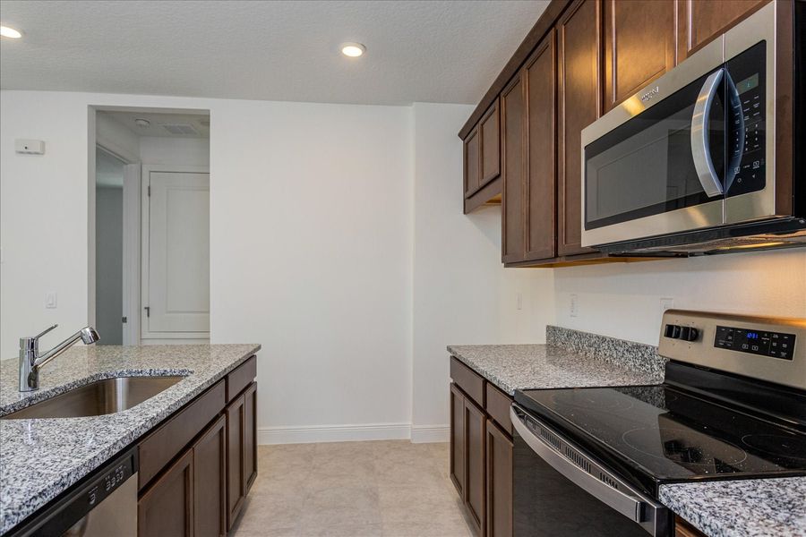 New Home in Orlando, FL.  - Slide 4