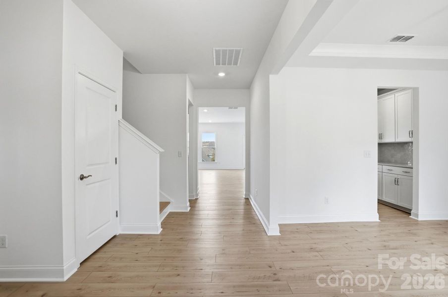 Spacious, unfurnished interior of a new home in Forest Creek, Waxhaw (Image 45).