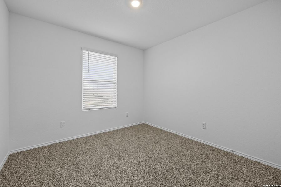 Spacious, unfurnished interior of a new home in Avenida, Converse (Image 19).