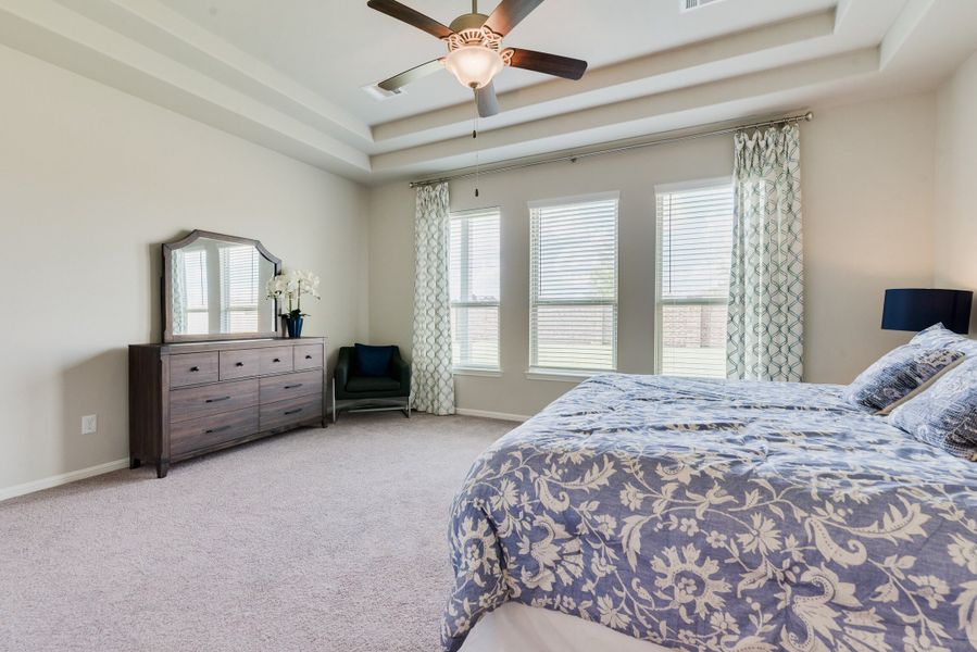 Representative furnished interior of a home built from the Floor Plan 2543 by Colina Homes in Grand Magnolia, Magnolia (Image 27). Representative furnished interior of a home built from the Floor Plan 2543 by Colina Homes in Grand Magnolia, Magnolia (Image 27).