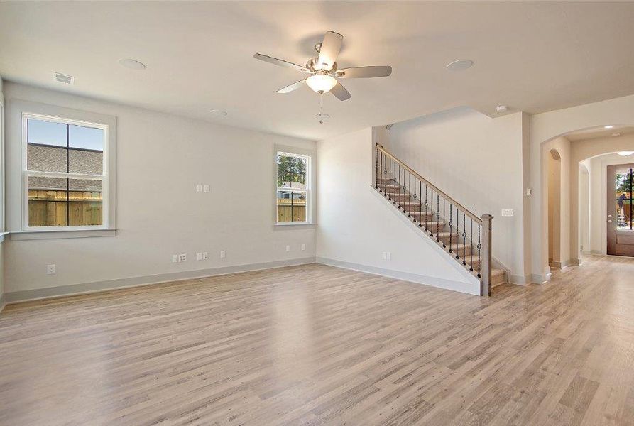 Spacious, unfurnished interior of a new home in Creek Pointe, Moncks Corner (Image 20).