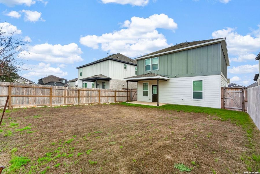 Exterior details and patio area of a home in Corley Farms, Boerne (Image 3).