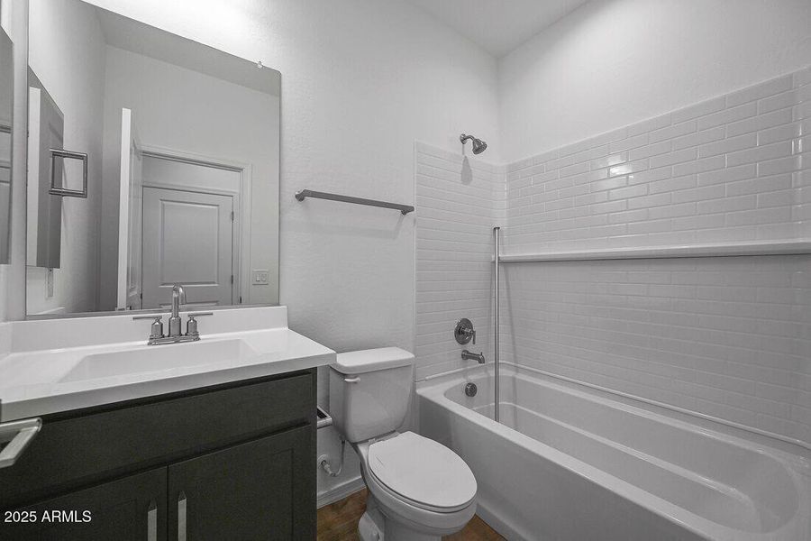 hj-az-phoenix-parkside-villas-cc-rm1-lot