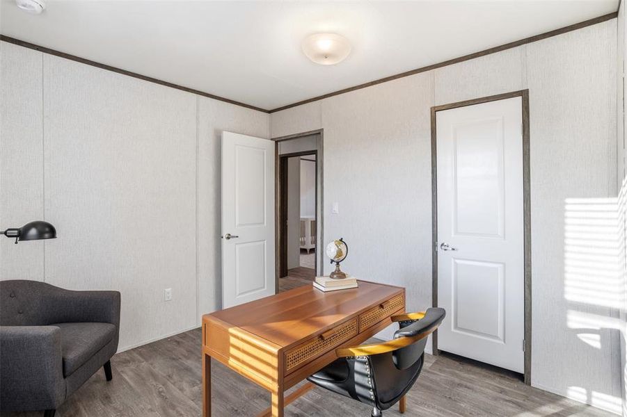 Furnished interior view inside a new home in , Alvarado (Image 31).