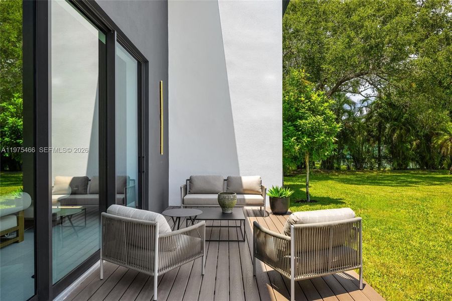 Exterior details and patio area of a home in , Pinecrest (Image 31).