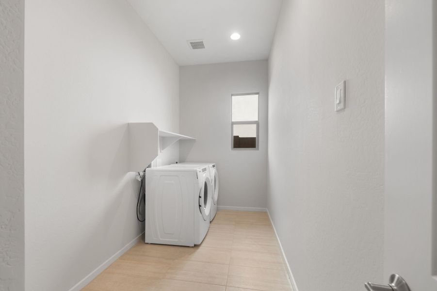 Furnished interior view inside a new home in Legado West, Queen Creek (Image 11).