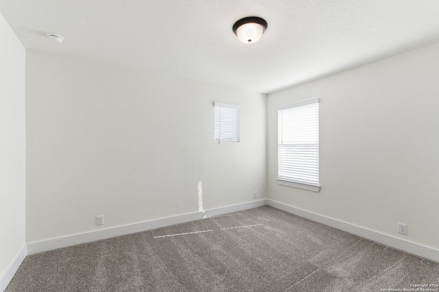 Spacious, unfurnished interior of a new home in Buffalo Crossing, Cibolo (Image 38).