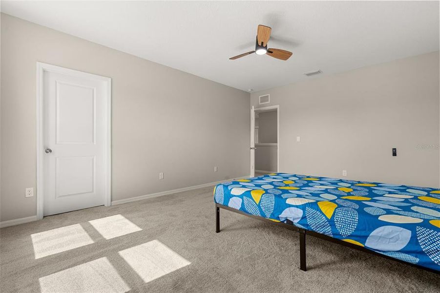 Furnished interior view inside a new home in Deerbrook, Land O' Lakes (Image 39).