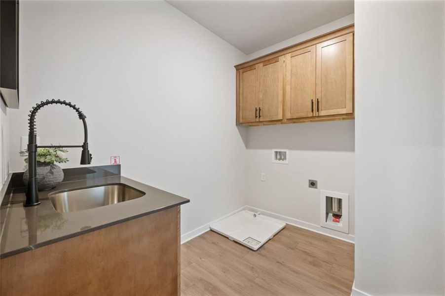 Furnished interior view inside a new home in Rosewood Lake Estates, Hoschton (Image 15).
