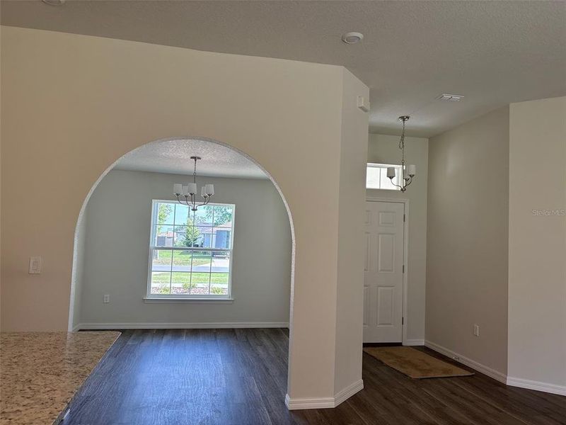 Spacious, unfurnished interior of a new home in , Ocala (Image 16).