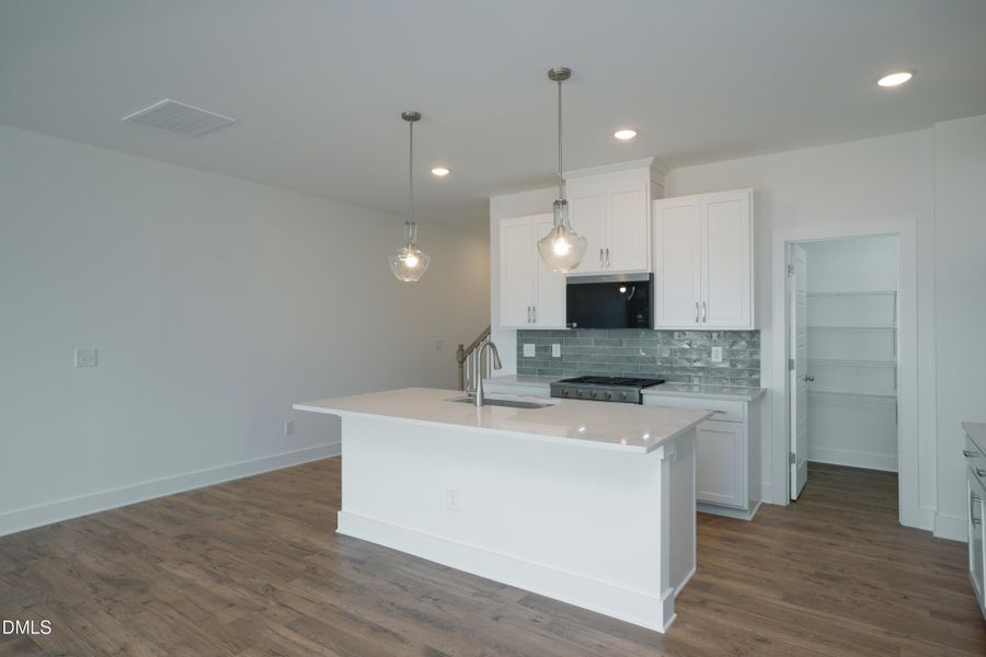 Powell Aurora Lot 210 by RHP-10