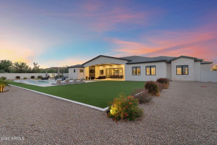 59-web-or-mls-DSC00390 59-web-or-mls-DSC00390