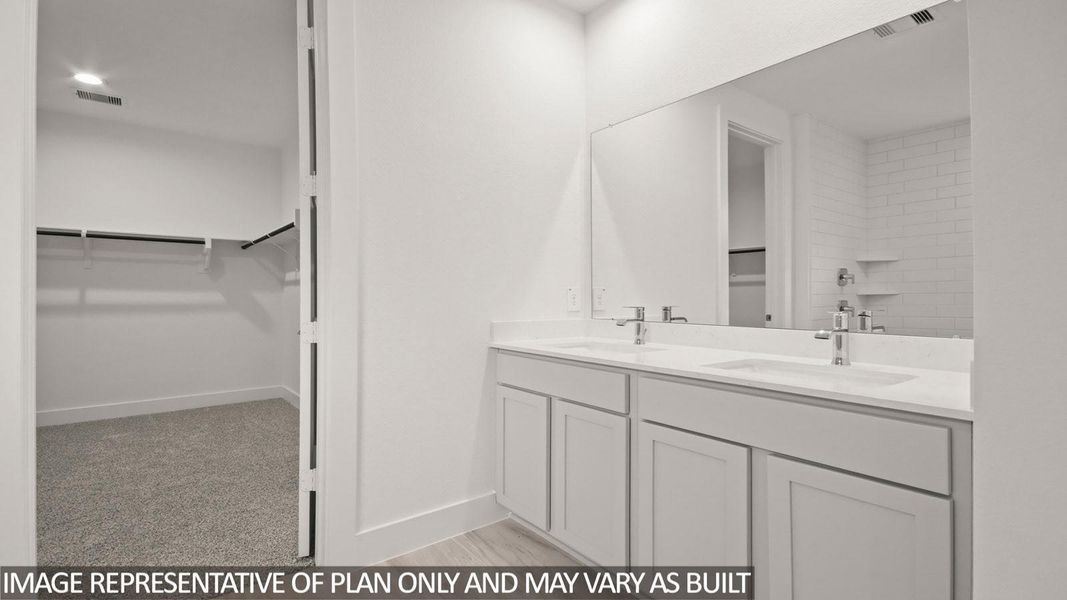 Furnished interior view inside a new home in Silverthorne, Conroe (Image 5).