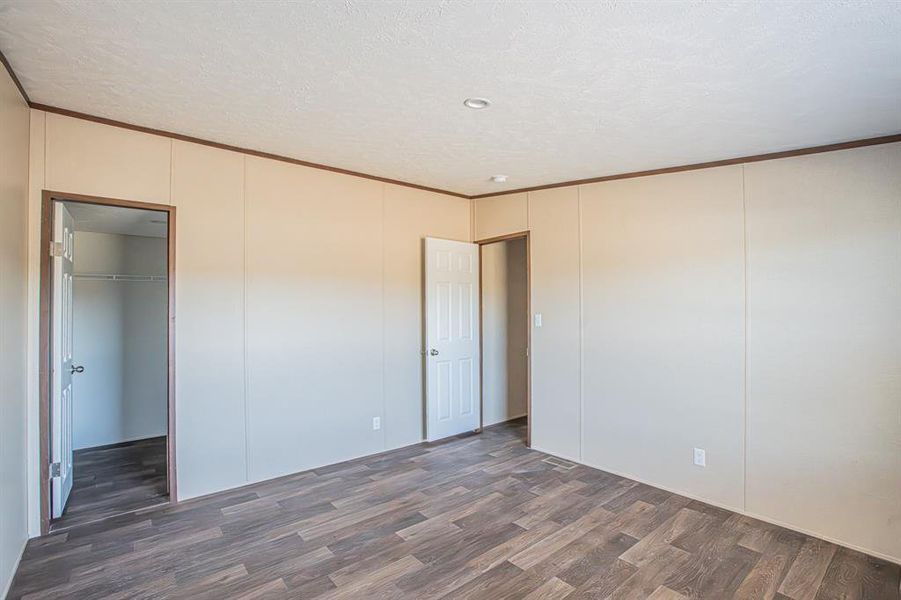 Spacious, unfurnished interior of a new home in , Springtown (Image 27).