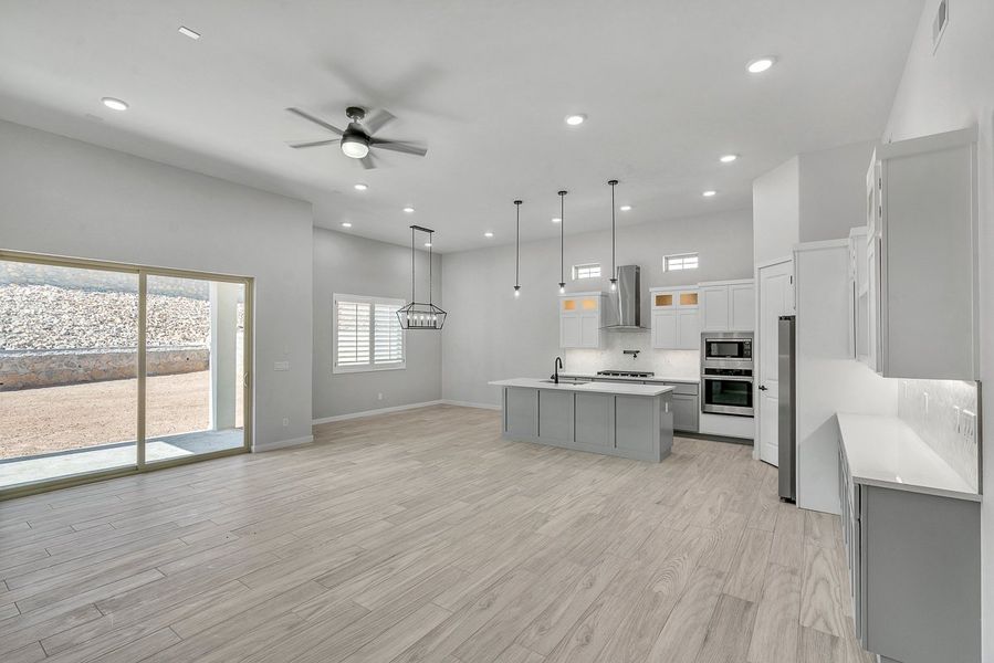 Furnished interior view inside a new home in Painted Sky, El Paso (Image 10). Furnished interior view inside a new home in Painted Sky, El Paso (Image 10).