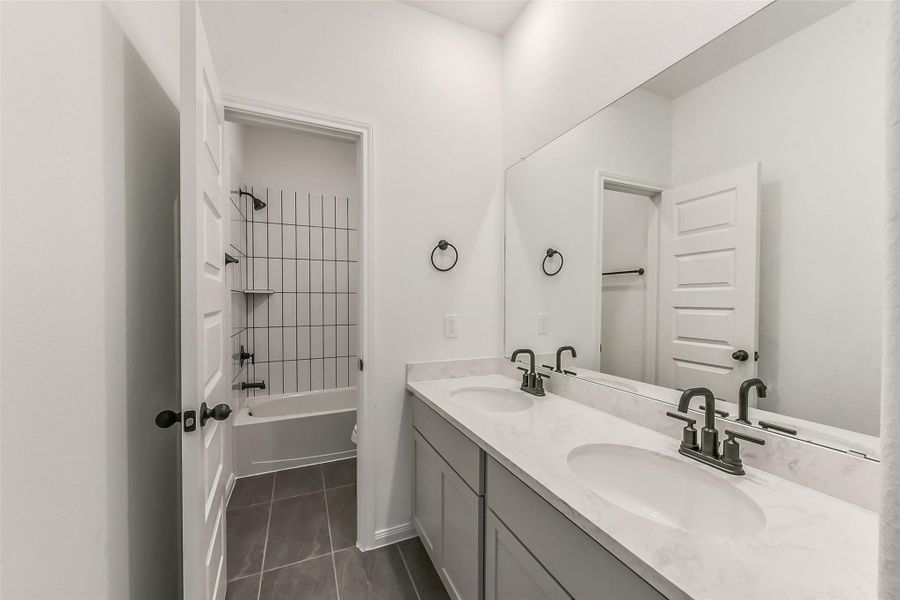 Furnished interior view inside a new home in River Ranch Meadows, Dayton (Image 14).