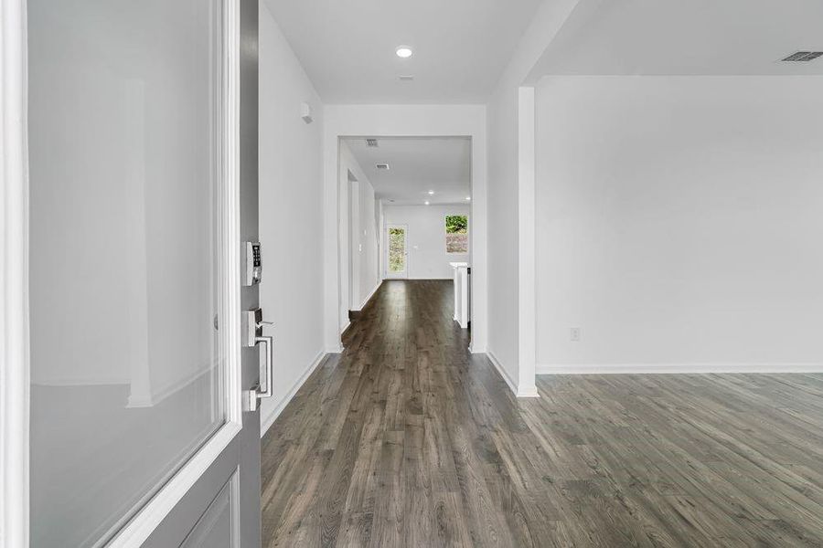 Spacious, unfurnished interior of a new home in Windance Lake, Loganville (Image 23).