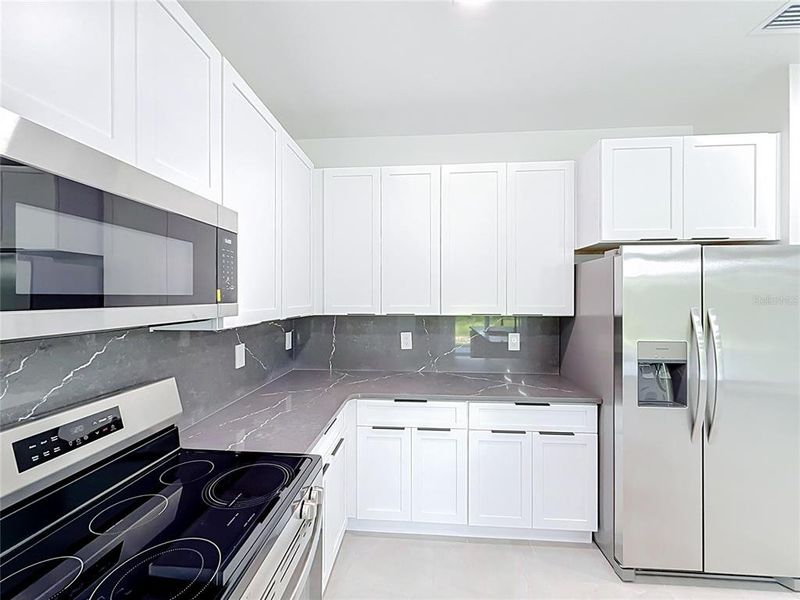 Furnished interior view inside a new home in , Ocala (Image 7).