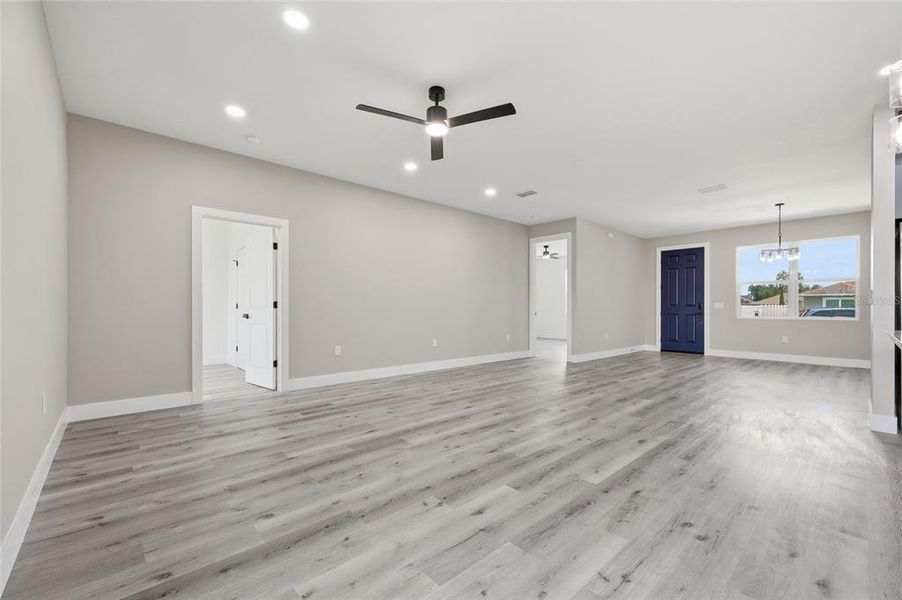 Spacious, unfurnished interior of a new home in , Kissimmee (Image 24).