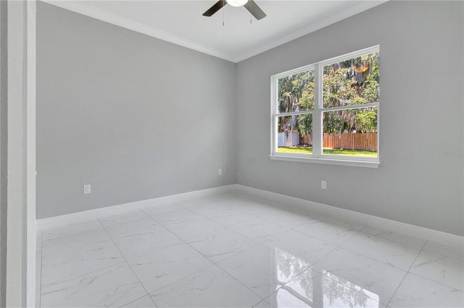 Spacious, unfurnished interior of a new home in , Leesburg (Image 33).