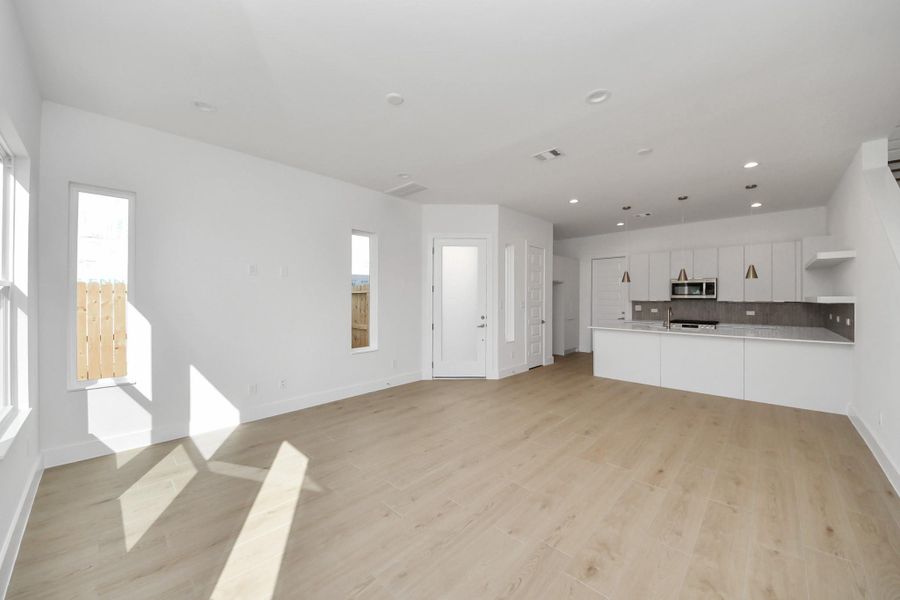 Spacious, unfurnished interior of a new home in , Houston (Image 20). Spacious, unfurnished interior of a new home in , Houston (Image 20).