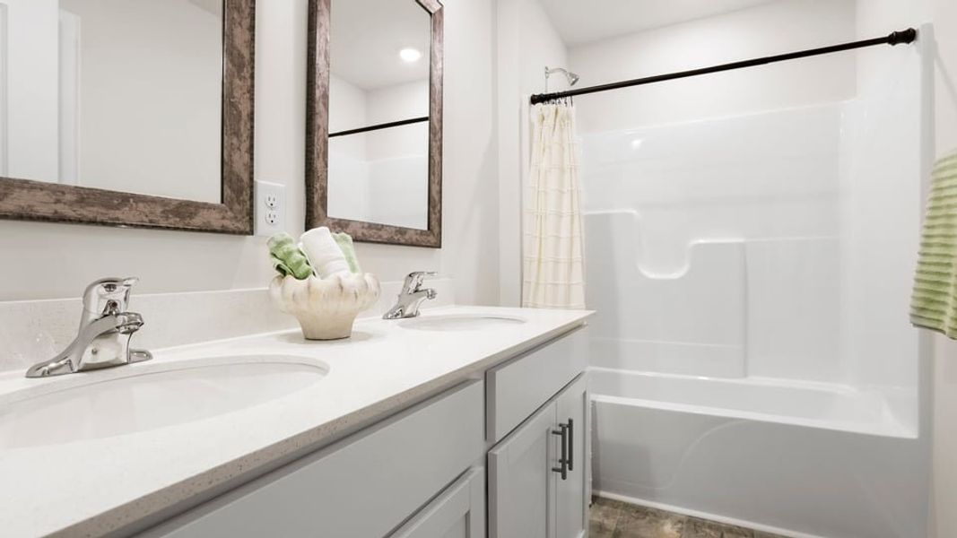 Image 37 representing the Salem by D.R. Horton in Palmetto Valley, Anderson, SC.