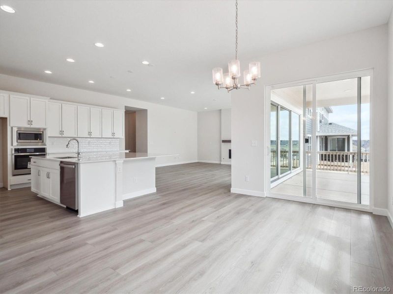 Spacious, unfurnished interior of a new home in Vista Pines at Crystal Valley, Castle Rock (Image 22).