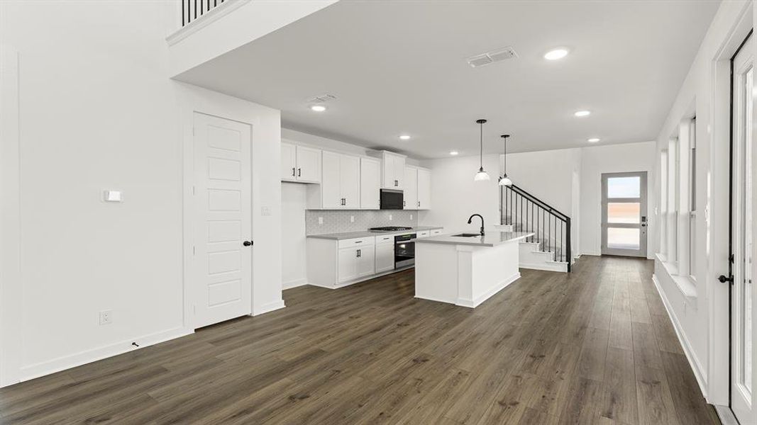 07. 613 Wicklow - Dining (2)