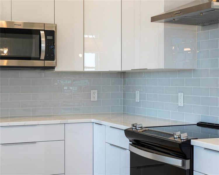 Image 36 of a home in .