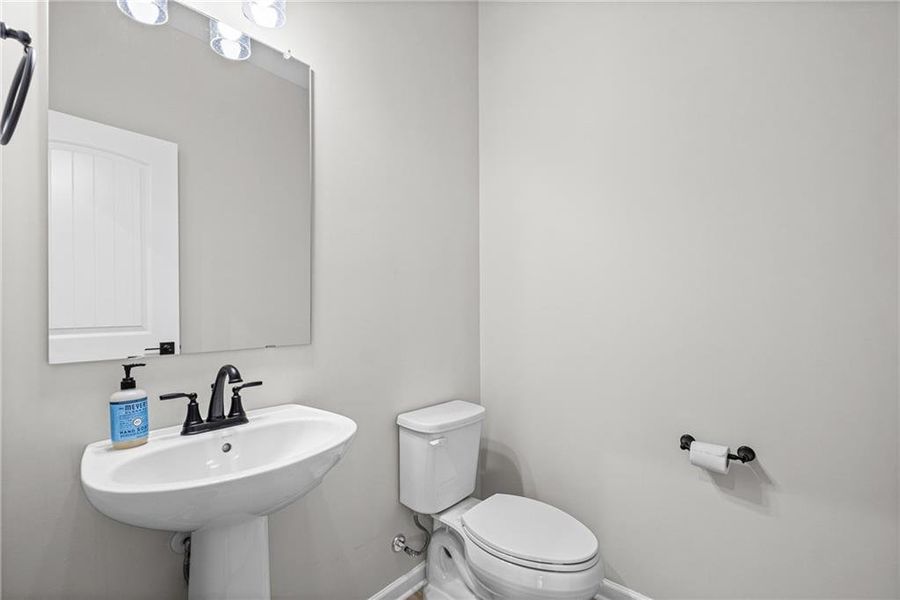 Furnished interior view inside a new home in Pickens Bluff, Hiram (Image 16).