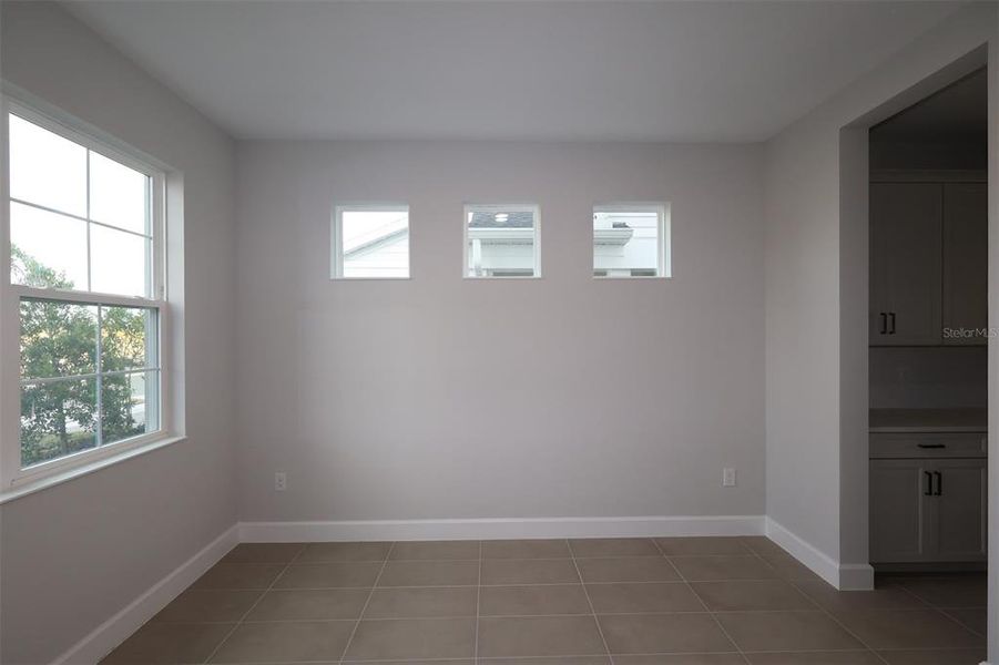 Spacious, unfurnished interior of a new home in Center Lake on the Park, St. Cloud (Image 22).