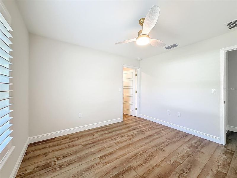 Spacious, unfurnished interior of a new home in , Ocala (Image 34).