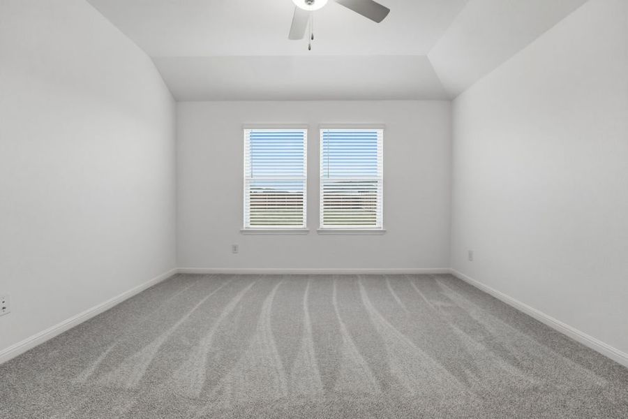 Spacious, unfurnished interior of a new home in Emory Crossing, Hutto (Image 11).