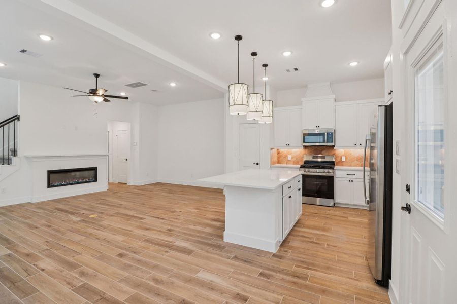 Furnished interior view inside a new home in Kresston, Montgomery (Image 12).