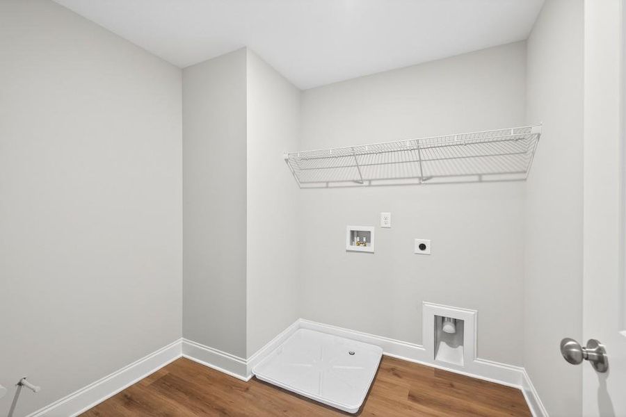 Spacious, unfurnished interior of a new home in , Sugar Hill (Image 38).