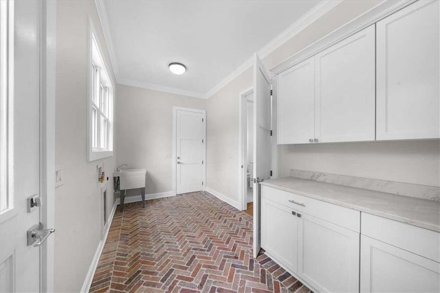 Spacious, unfurnished interior of a new home in , Cornelia (Image 65).