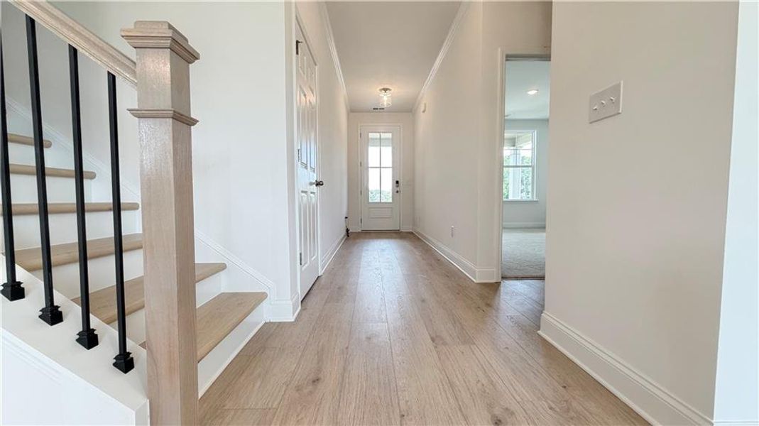 Spacious, unfurnished interior of a new home in Wehunt Meadows, Hoschton (Image 25).