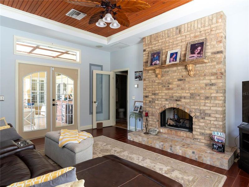 Furnished interior view inside a new home in , Ocklawaha (Image 24).