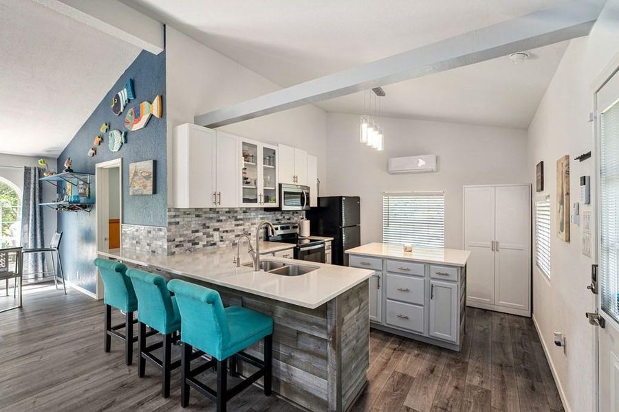Furnished interior view inside a new home in , Gun Barrel City (Image 13).