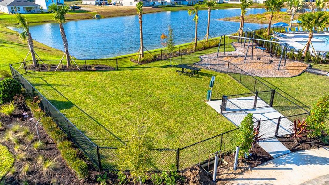 Community amenities in Indigo Creek, Apollo Beach (Image 68).