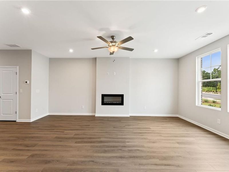 Spacious, unfurnished interior of a new home in Stegall Village, Cartersville (Image 21).