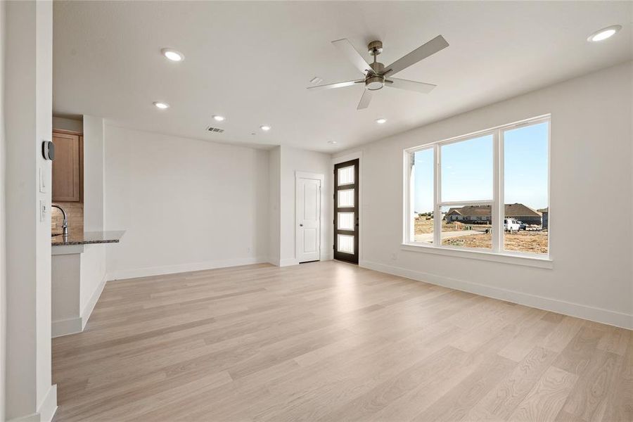 Spacious, unfurnished interior of a new home in Talia, Mesquite (Image 17).